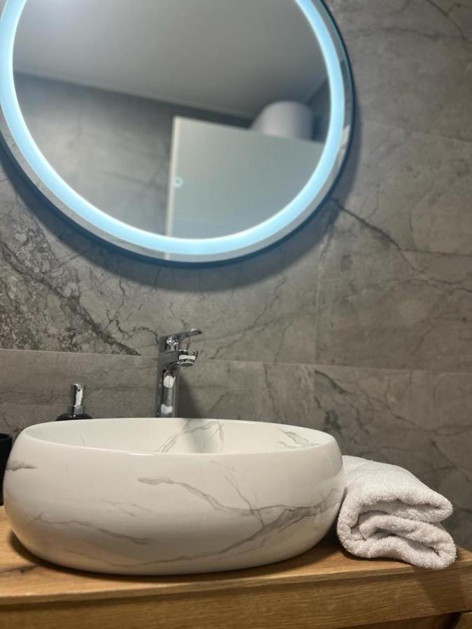Olive Oasis Penthouse With Jacuzzi Apartman Zára Kültér fotó